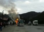 Автобус с 20 пътници пламна в тунел на "Тракия"