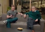 Бил Гейтс помага на Зукърбърг да се дипломира (видео)