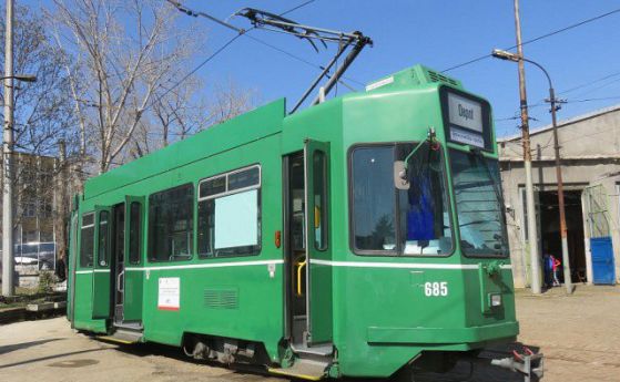 Швейцарски трамваи тръгват в София