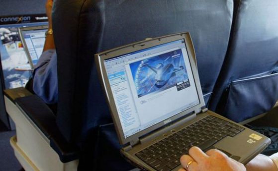 Великобритания също забранява лаптопи в самолетите