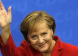 Меркел прати бежанците на село