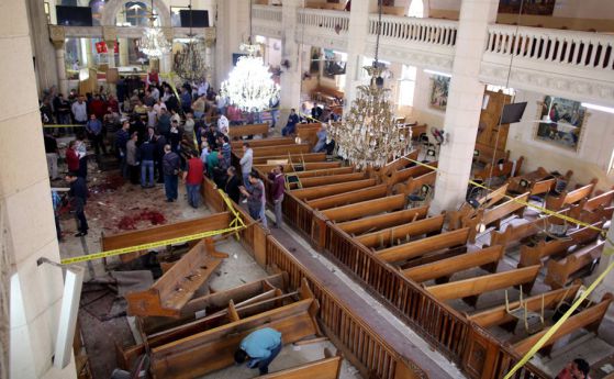 В Египет обявиха тримесечно извънредно положение след атентатите