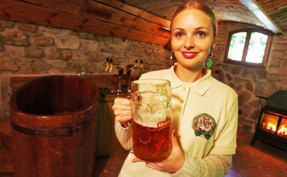 Чехите изнасят масовата си бира и купуват от местни крафт пивоварни