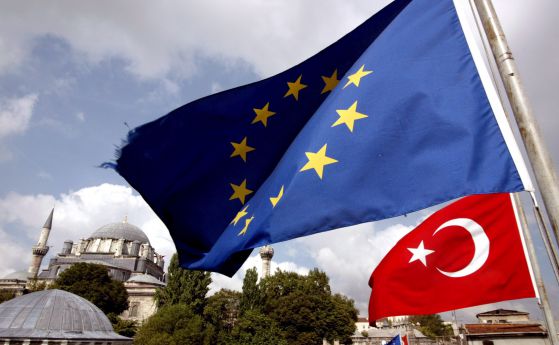 Европа коментира референдума в Турция: Удар за демокрацията и сравнения с Хитлер