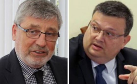 Шестима членове на ВСС поискаха проверка за срещата Дончев - Цацаров