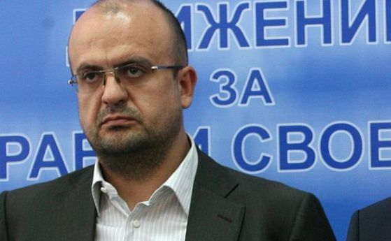 211 гласуваха Камен Костадинов да напусне парламента