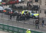 Арестуваха въоръжен с два ножа мъж пред резиденцията на британския премиер