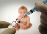 Медицинска сестра с години се преструвала, че слага ваксини на деца в Италия