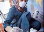Шамсия Хасани - първата жена, дръзнала да рисува графити в Афганистан