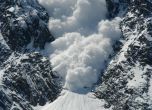 Трима загинаха след лавина във Френските Алпи