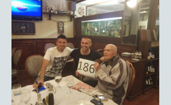 Камбуров почерпи първия си треньор в Пловдив за рекорда