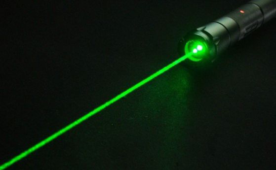 Лазерни показалци могат да увредят зрението на децата