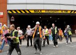 Евакуираха търговски център в Манчестър, полицията арестува мъж