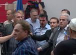 Сръбски агент е сред първите, влезли в македонския парламент в нощта на погрома