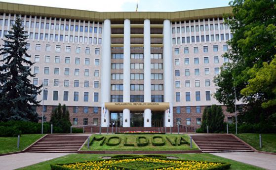 Молдова изгони петима руски дипломати