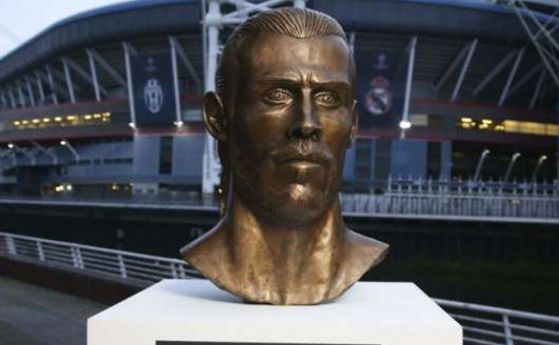 Скулпторът на статуята на Роналдо увековечи и Гарет Бейл