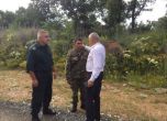 Вътрешният министър инспектира изненадващо оградата на границата