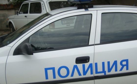 Шофьор счупи прозореца на Мерцедес след катастрофа в Бургас