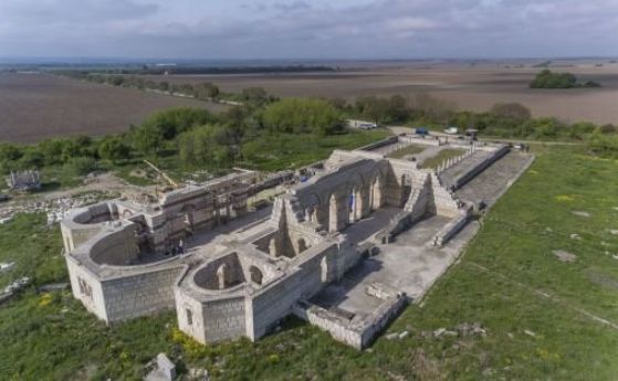 ГИОКИН: Реставрацията на Голямата базилика в Плиска я обезличава и маргинализира