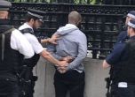 Мъж с нож арестуван в центъра на Лондон
