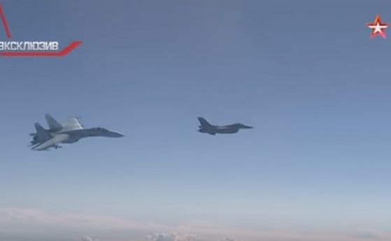 Изтребител на НАТО приближи самолета на руския военен министър (видео)