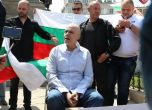 Поддръжници на Слави Трифонов отлагат срещата си с него