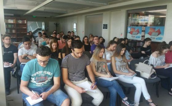 Над 300 младежи от Македония искат да учат в български университети