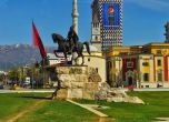 Албанците избират парламент на предсрочни избори