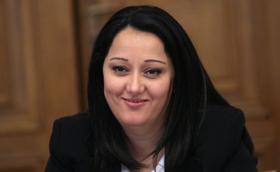 Лиляна Павлова била уведомила Борисов, че уволнява Боршош