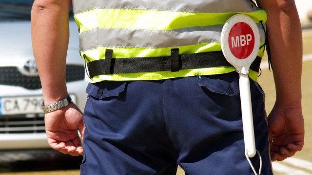Двама столични пътни полицаи спасиха човешки живот, след като мъж