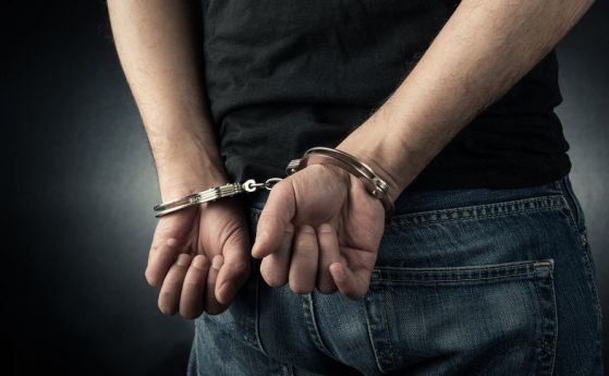 Арестуваха втори младеж за нападенията с киселина в Лондон