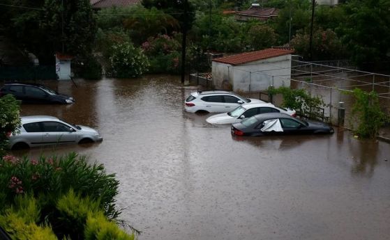 Няма данни за пострадали българи при наводненията на Халкидики