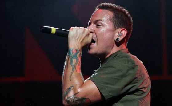 Вокалистът на Linkin Park Честър Бенингтън се е самоубил   Той
