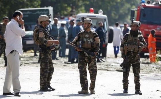 35 жертви на кола бомба в Кабул, 42 ранени (обновена)