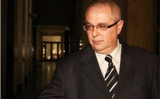 Осъден за изнесени 21 млн. лв. от банка изчезна