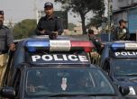 Мъж изнасили 16-годишна пред семейството ѝ по нареждане на градски съвет в Пакистан