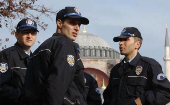 Две българки арестувани в Турция по подозрение в тероризъм (обновена)