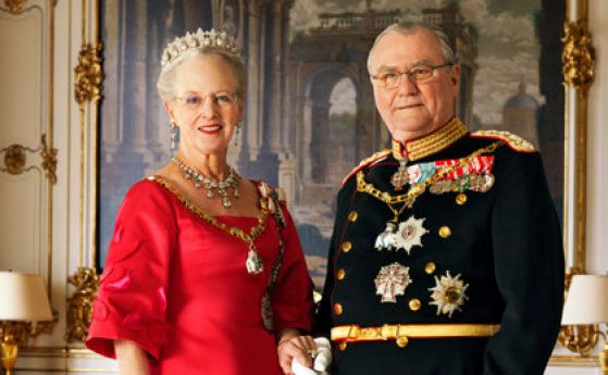 Принцът на Дания отказва да бъде погребан до кралицата
