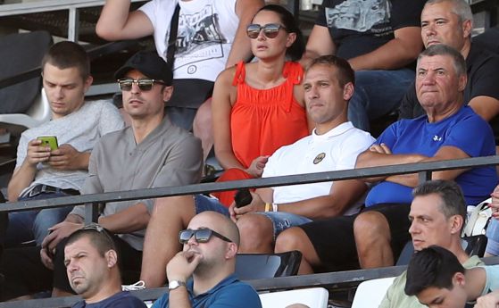 Берое имаше малко фенове на стадион Овча купел срещу Славия