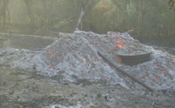 Дядо не иска да напусне изгорелия си дом в Славотин