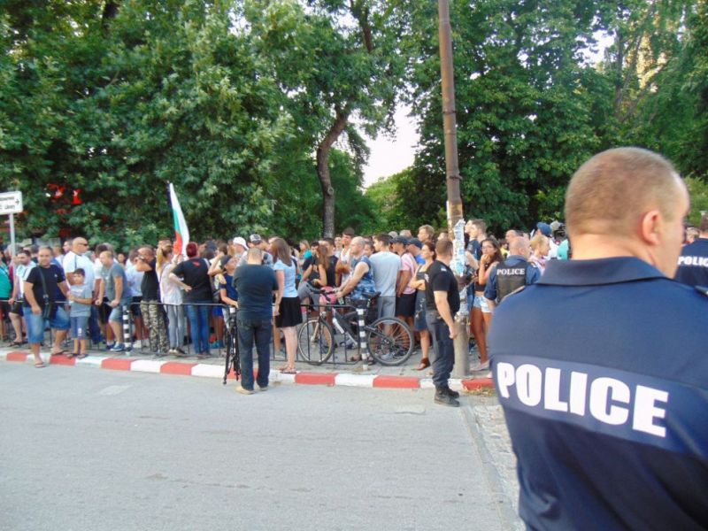 Жители на Асеновград излизат отново на протест тази вечер в