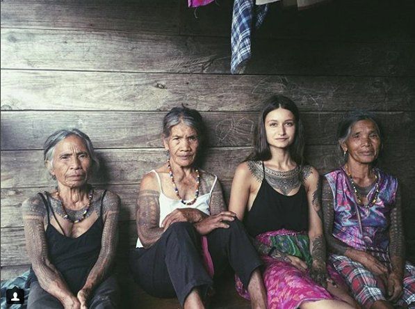 Жителка на Филипините вероятно е най-възрастният татуировчик в света, съобщава