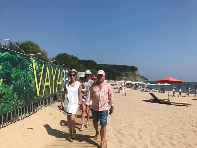 Ангелкова откри плаж за пример