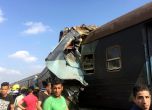 Най-малко 44 души загинаха, а 123 са ранени при челен сблъсък на влакове в Египет (обновена)