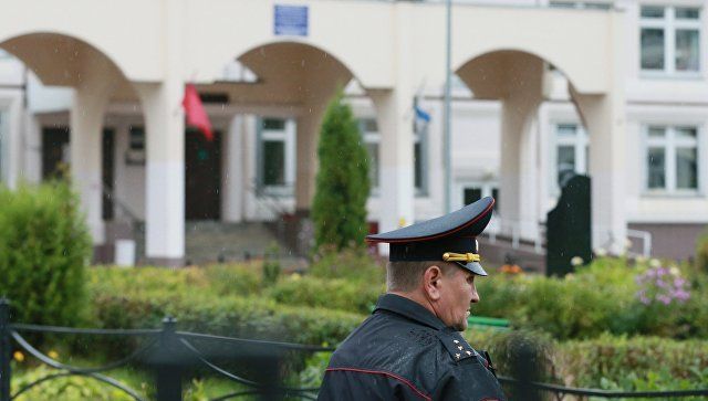 Младеж откри стрелба в училище в Ивантеевка, близо до Москва.