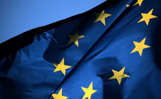 Полският еврокомисар: За Брюксел евроскептичните страни са по-голяма заплаха от Брекзит