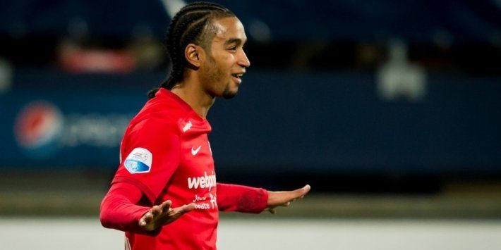 Левски се подсили с 14-о ново попълнение. Сините уредиха привличането