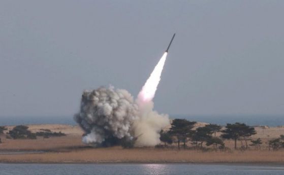 Сеул изстреля две балистични ракети в отговор на ракетния пуск
