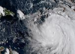 Ураганът Мария връхлетя Доминика с 260 км/ч и отнесе къщата на премиера (видео)