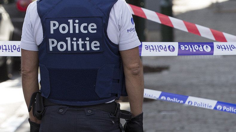 32-годишен белгиец се самозапали в центъра на Брюксел снощи. 
Мъжът е
